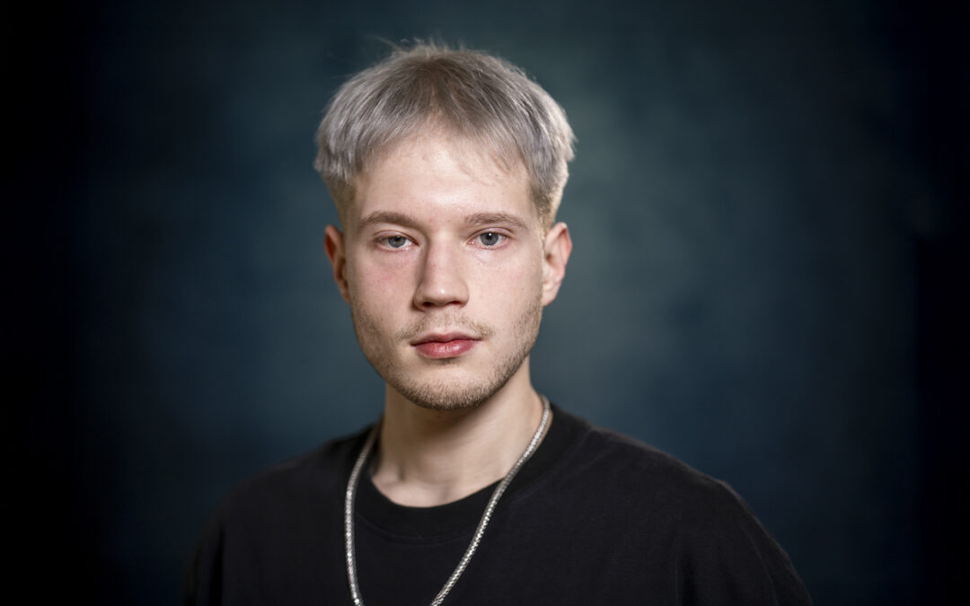 Estland, Denis