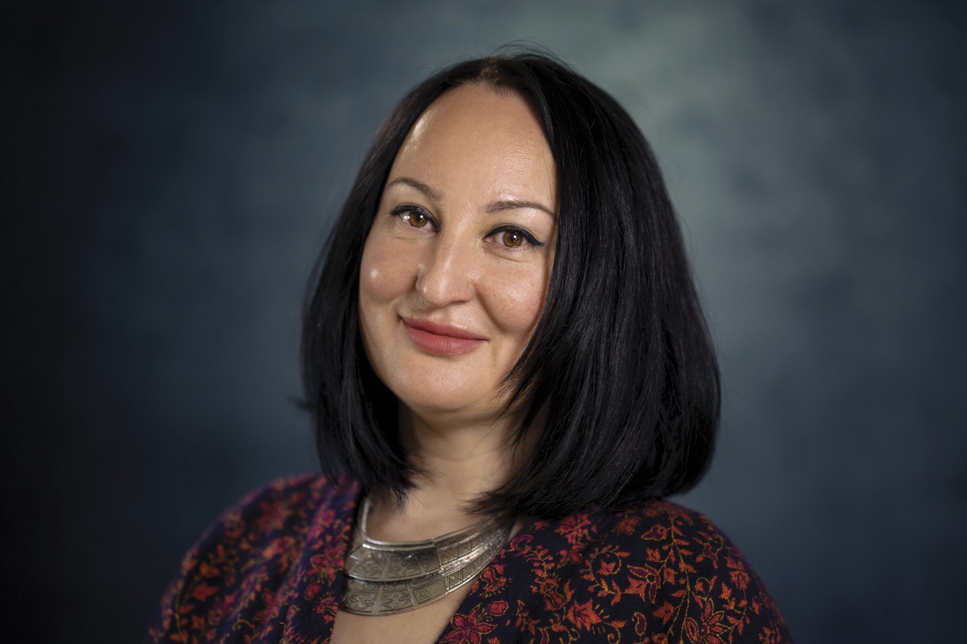 Oksana komt uit Turkmenistan en is een van de portretten in het project Faces of Rotterdam.